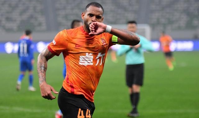 九游体育在线-【中超】蒿俊闵两助攻洛佩斯双响 武汉4比2沧州